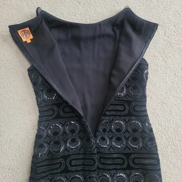 Tory Burch Beaded Velvet Circle Mesh Sheath Dress Black Patent Trim Cocktail Sz6 - Picture 10 of 14